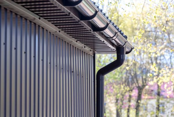 Sheet Metal Siding Repair in Marysville