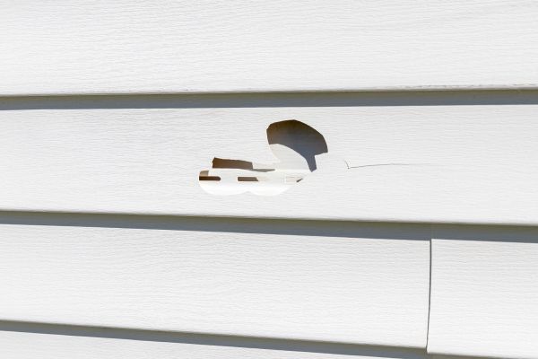 White Vinyl Siding Repair in Marysville