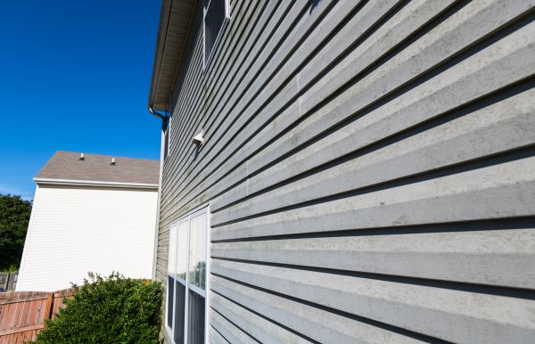 Vinyl Siding Panel Replacement in Marysville